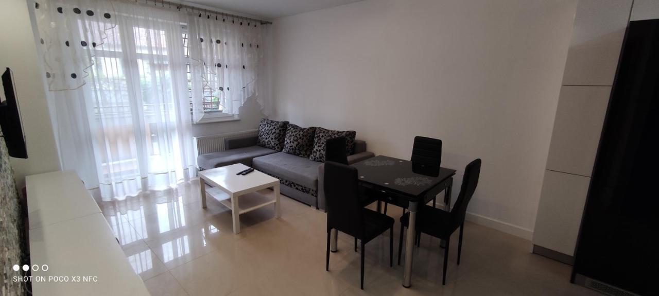 شقة Apartament „Nad Jeziorkiem“ كونتشن المظهر الخارجي الصورة